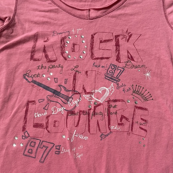 rhinestone graphic v neck - Picture 2 of 2